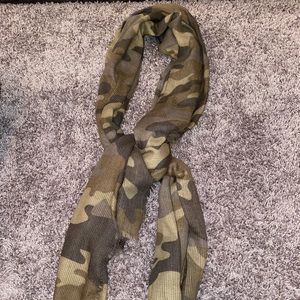 Camo Scarf